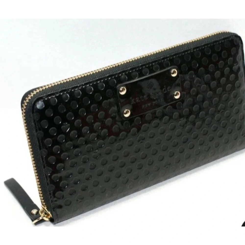 KATE SPADE NEW YORK Beale Street Neda Shiny Black Zip-Around Wallet WLRU1590